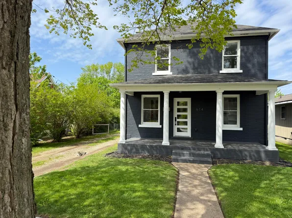 614 Magnolia St, Three Oaks, MI 49128