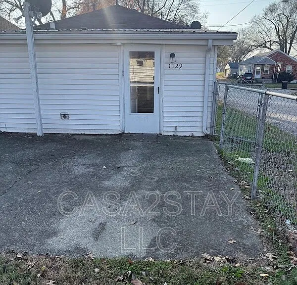 1129 Lincoln Ave — Photo 11