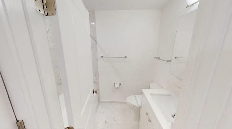 2200 Jackson St — Photo 24