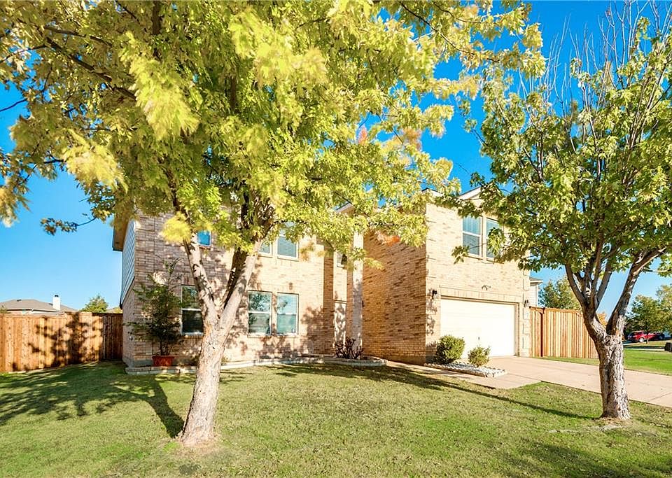 1st image of 607 Marbury Way