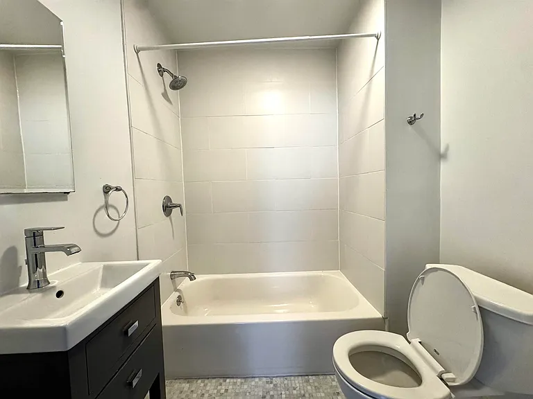 19 Sherman Ave #1 — Photo 8