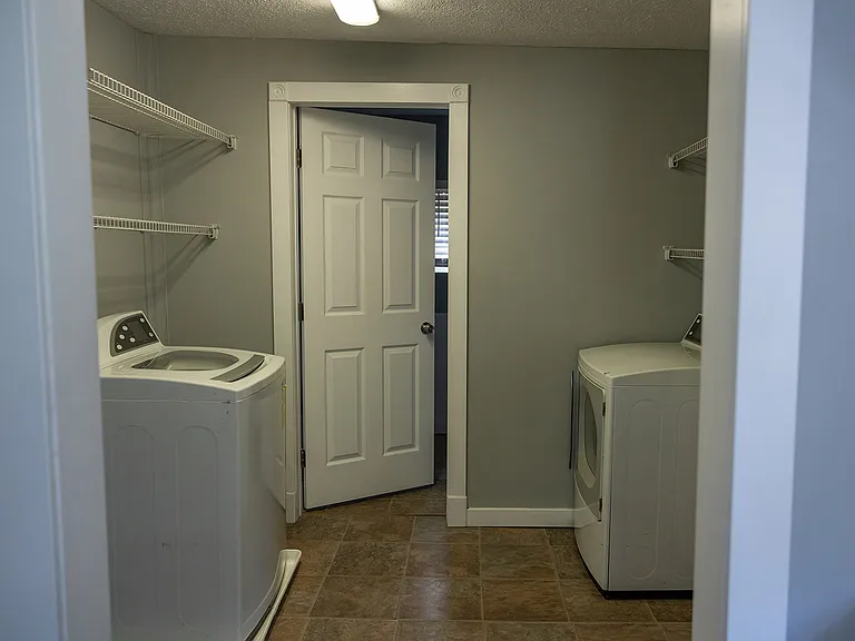 263 Bell St — Photo 11