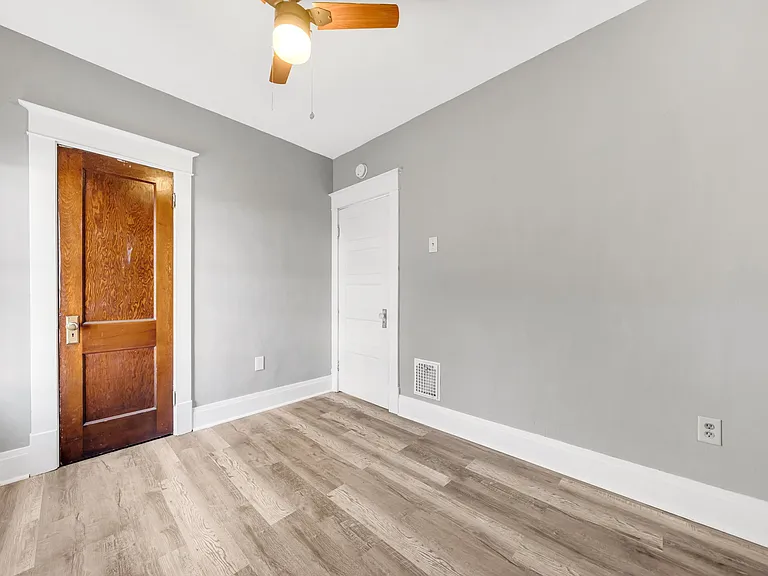 30 Sunset St #1 — Photo 14