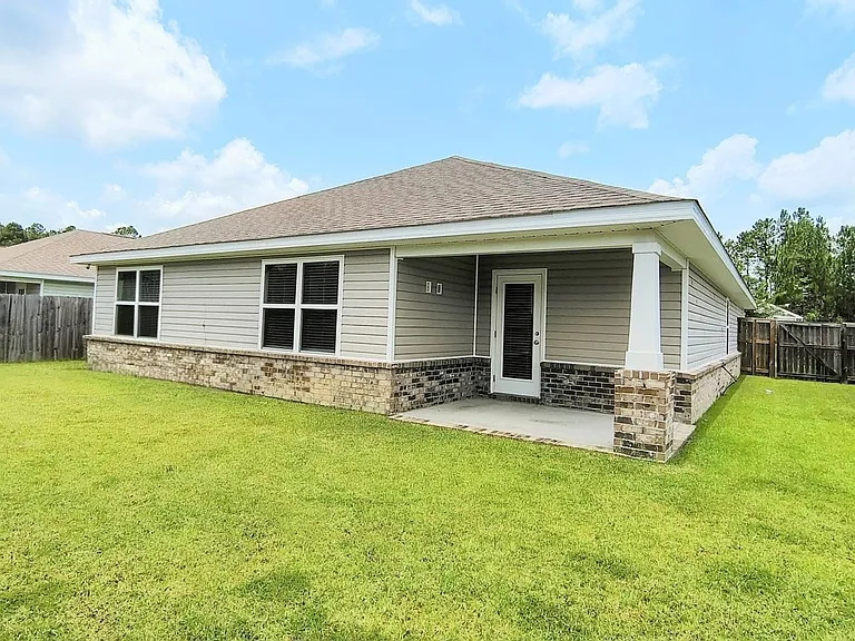 Eastland Cir — Photo 18
