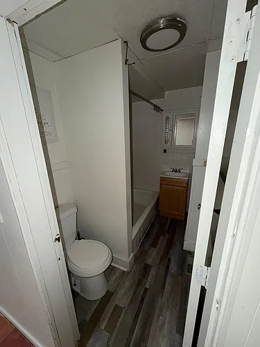 1 Waverly St #1R Photo 1