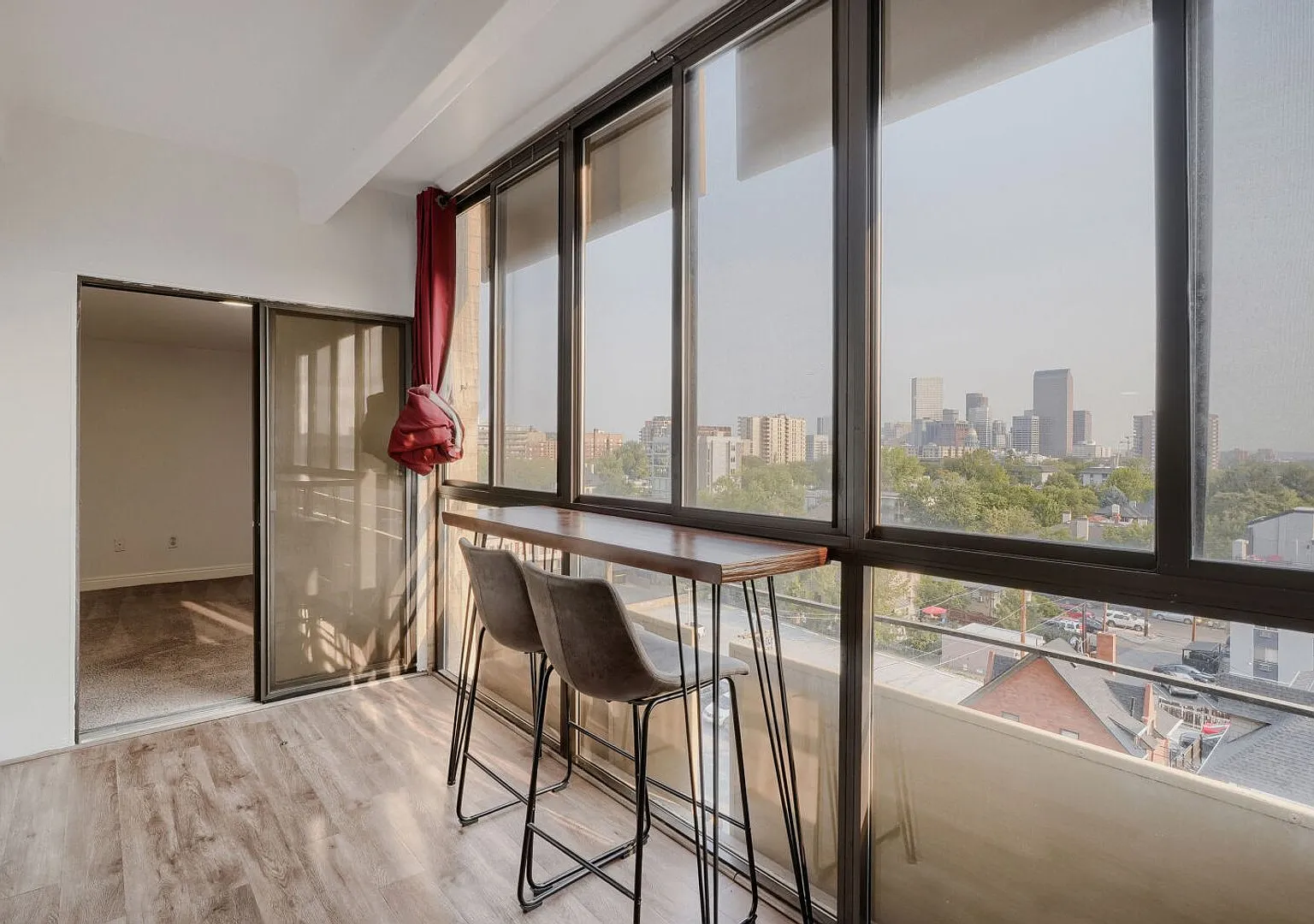 Spacious 2bd/1ba Condo- Cap Hill Neighborhood! Available Now! — Photo 1