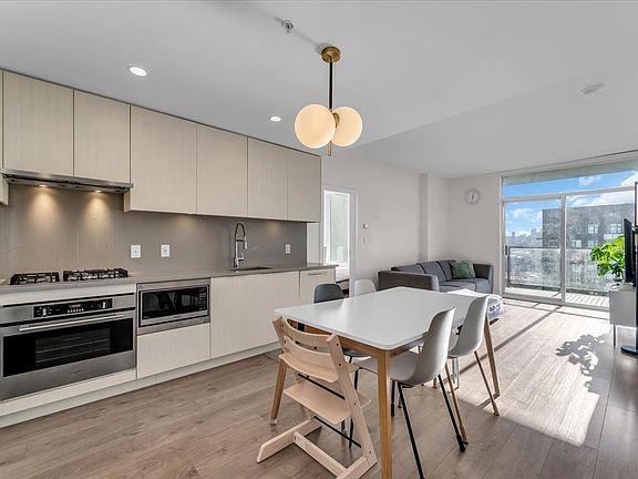 5th image of 1904-4465 Juneau St #1904