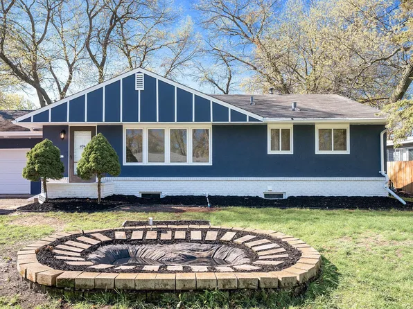 3913 Burquest Ln, Brooklyn Center, MN 55429