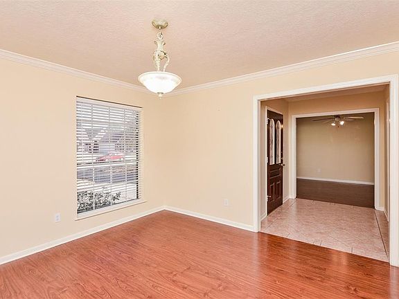 5th image of 127 McVoy Dr