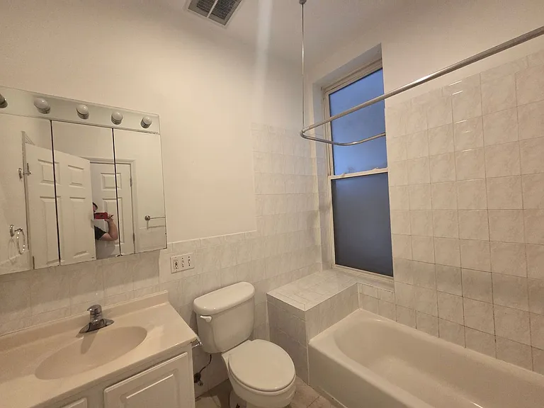 1507 N Hudson Ave — Photo 17