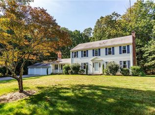 44 Smoke Ridge Dr, North Kingstown, RI 02852