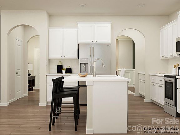 2nd image of 5324 Sunrise Pink Rd #4