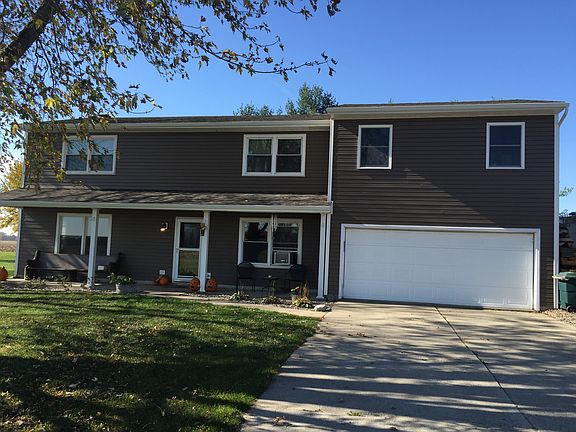 2nd image of 102 Spanish Oak Dr
