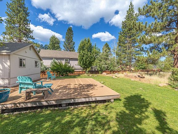 3rd image of 10291 Worchester Cir