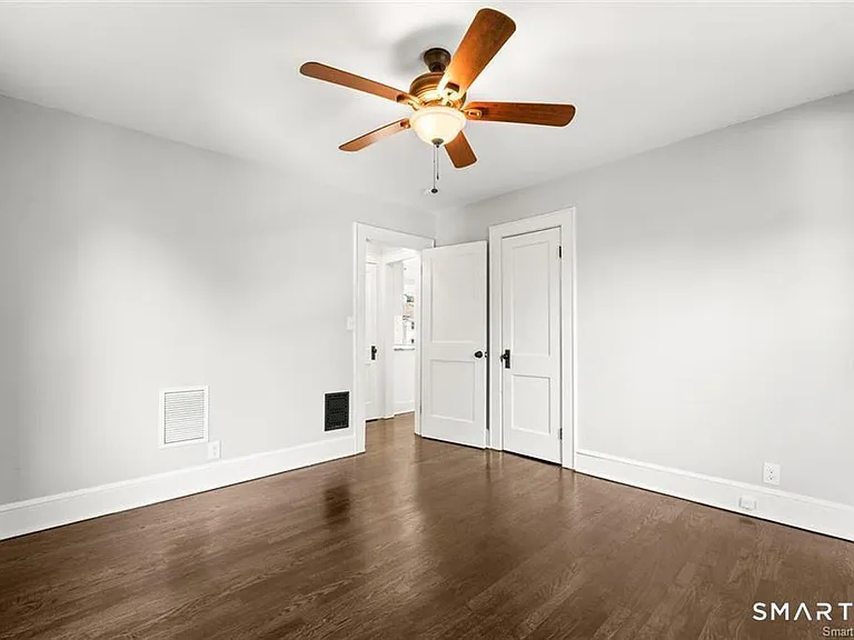 36 Churchill St — Photo 10