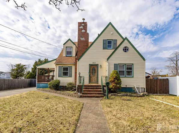 165 Macarthur Ave, Sayreville, NJ 08872