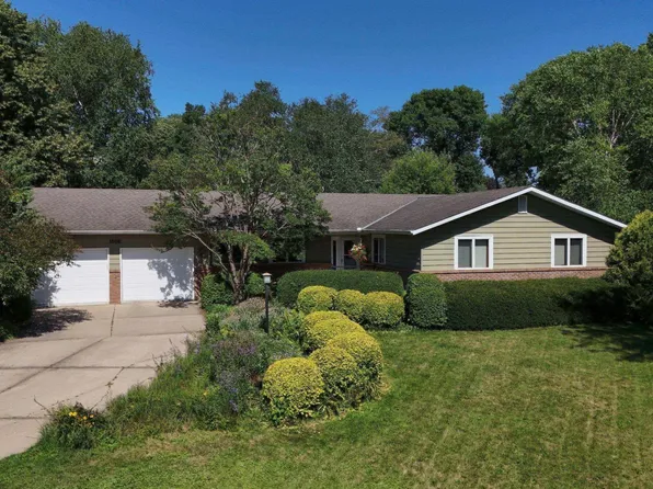 1308 Prairie St S, Northfield, MN 55057