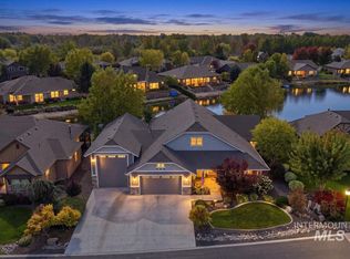 12093 W Pinewood River Ln, Star, ID 83669