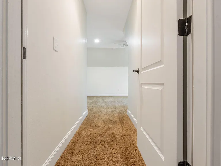 108 Hammerstone Cir — Photo 31