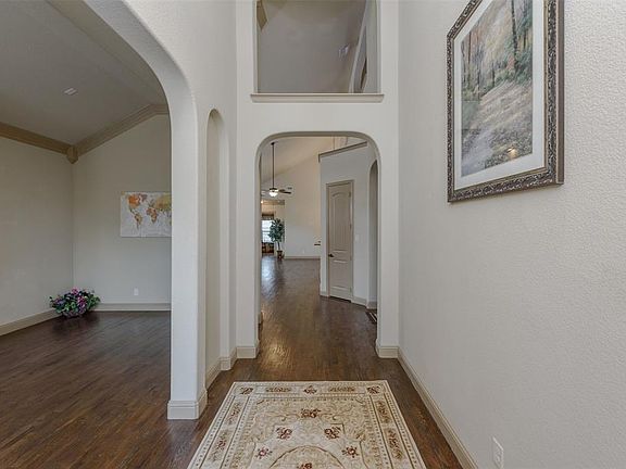 5th image of 2904 Siena Dr