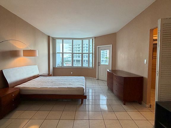 2nd image of 1801 S Ocean Dr #Penthouse 35