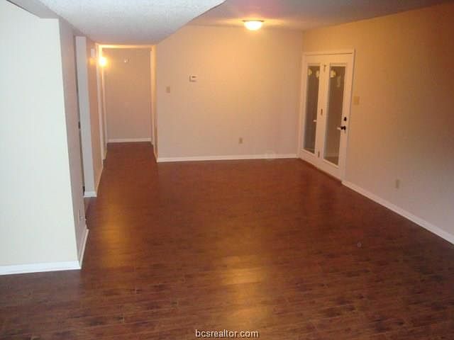 1st image of 719 Dominik Dr