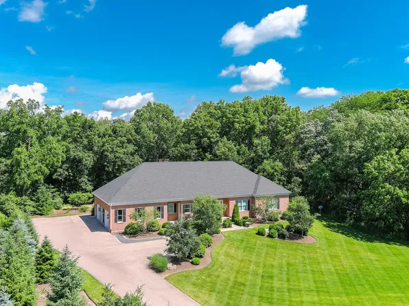 4N730 High Meadow Rd, Saint Charles, IL 60175