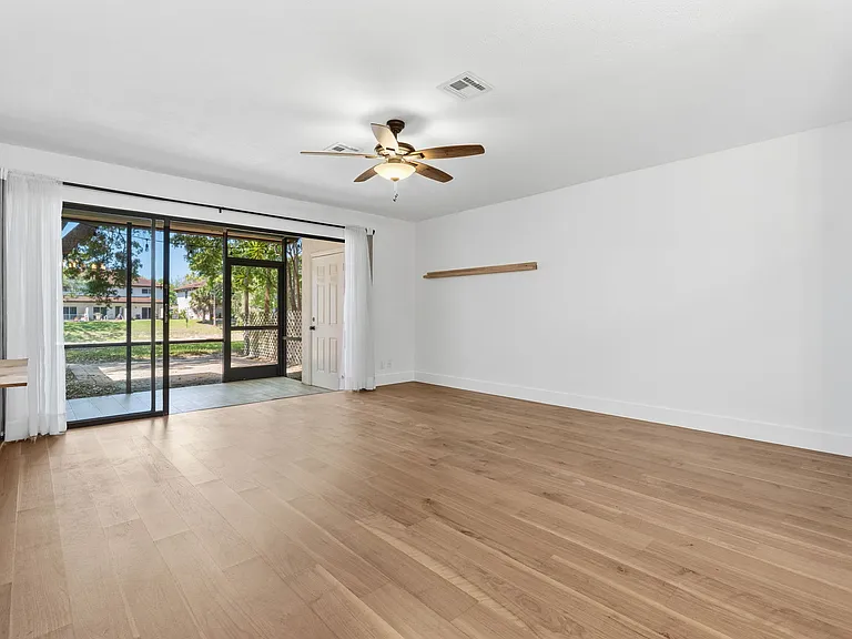 26636 Southern Pines Dr #104 — Photo 9