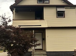 32 Pleasant St #2, Ansonia, CT 06401