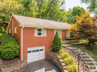 8 Thornridge Rd, Pittsburgh, PA 15202