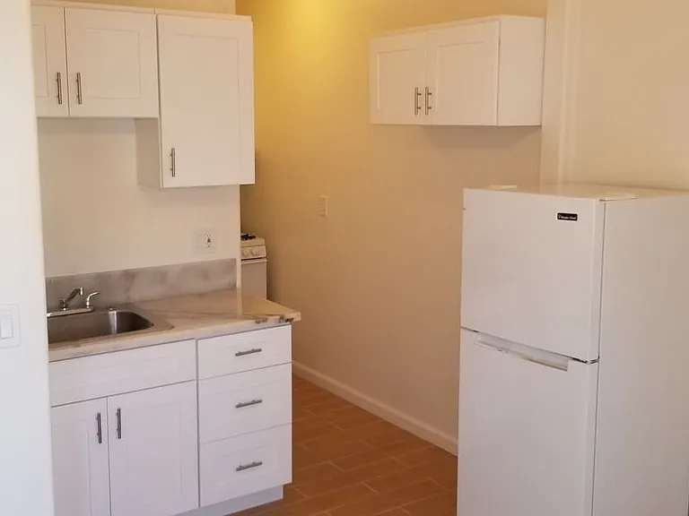 1816 S La Brea Ave #1818-3/4 — Photo 3