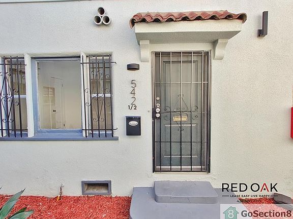 4th image of 536 W 48th St #5425