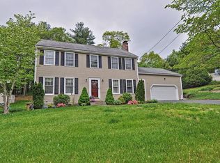 3 Bartlett Pl, Walpole, MA 02081