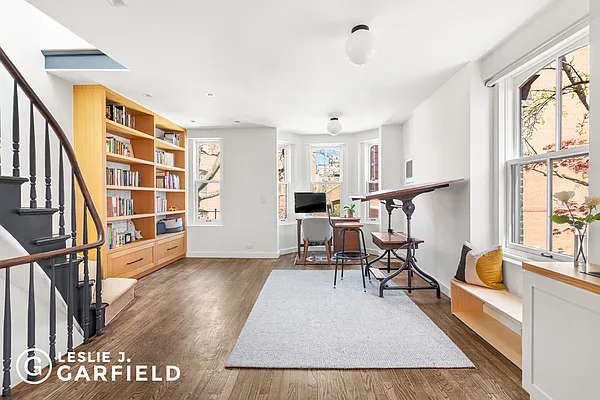 Sold by Leslie J. Garfield | media 33