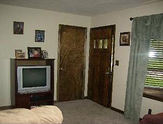 1st image of 127 E Beech Ave