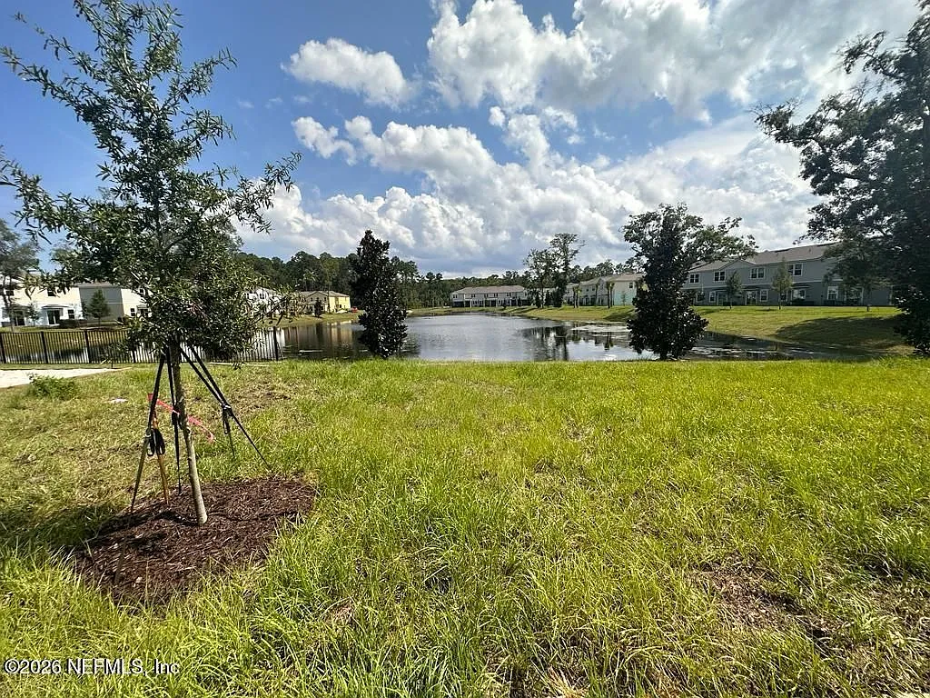 3 bed, 3.0 bath, 1502 sqft, $2,150 — Photo 4