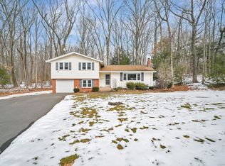 29 Charing Rd, South Windsor, CT 06074