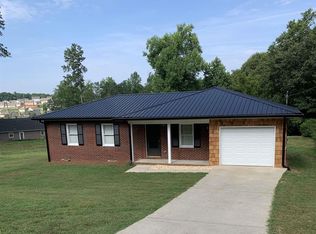 445 Russell Cemetery Rd, Winder, GA 30680