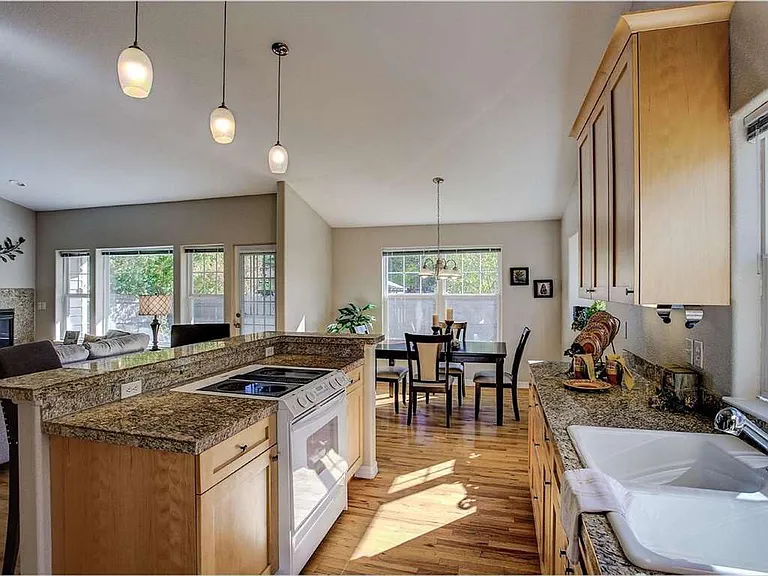 3220 Pierce St #1 — Photo 4