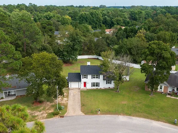 909 Brookridge Dr, Fayetteville, NC 28314