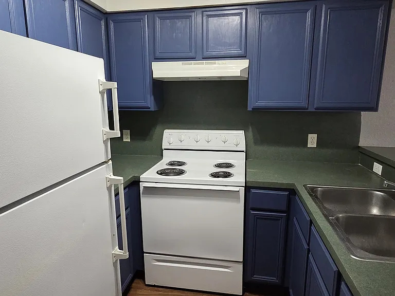 Northridge Apartments — Photo 40