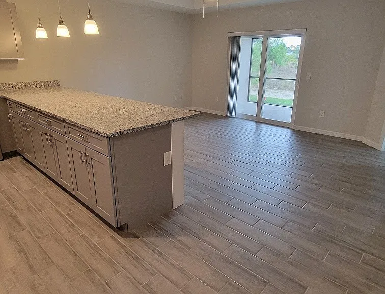 113 Hightower Ave S — Photo 10