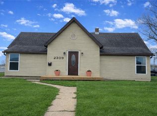 2309 Washington St, Lexington, MO 64067