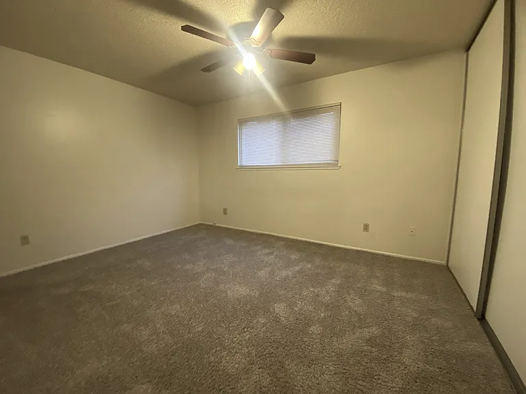 2329 Foust St — Photo 10