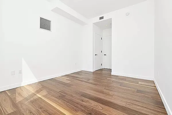 Rented by PocketBroker Inc | media 17