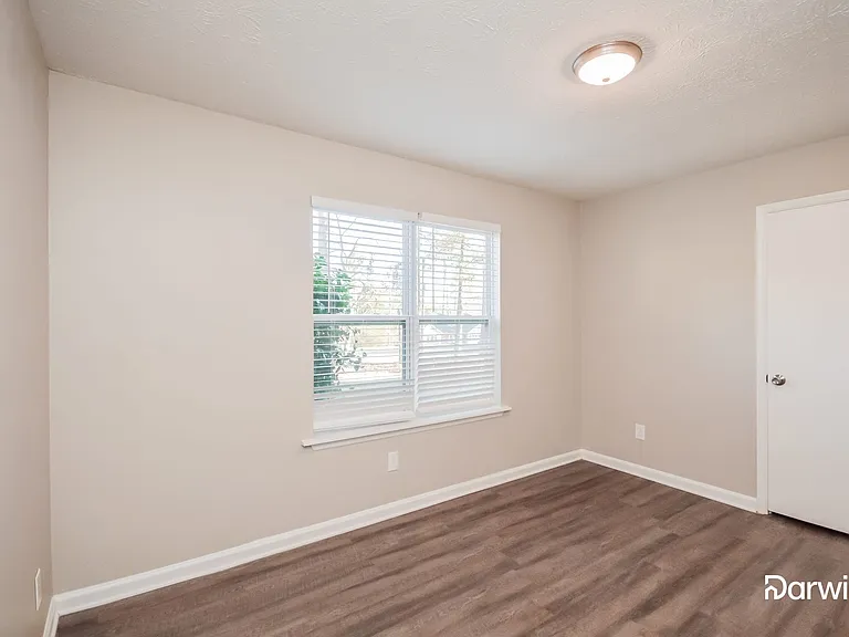 1611 Rolling Hills Trl SE — Photo 11