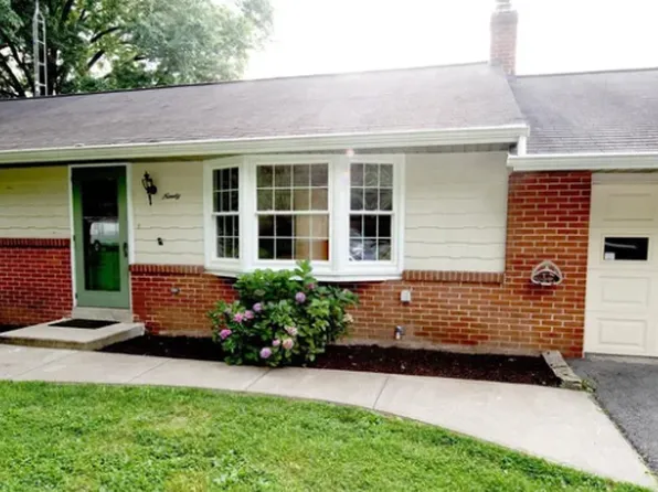 90 Landis Dr #1, Lancaster, PA 17602
