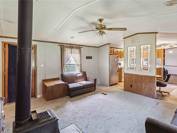5th image of 12235 Pine Cir