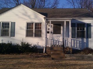 65 Derhake Rd, Florissant, MO 63031