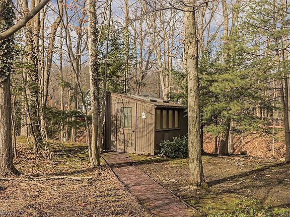 5th image of 8668 Hollis Ln